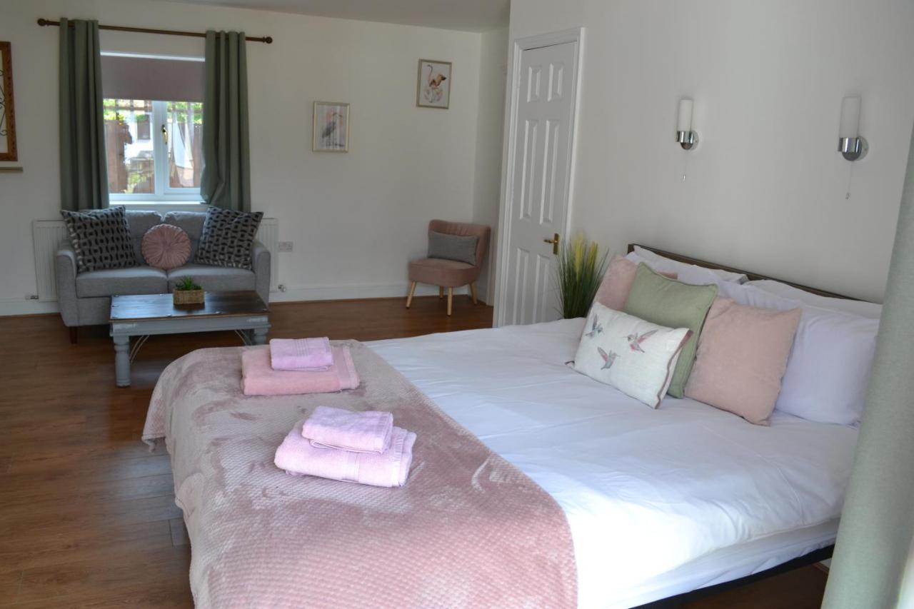 Number 1 Lytton Tree Lodge Reydon ภายนอก รูปภาพ